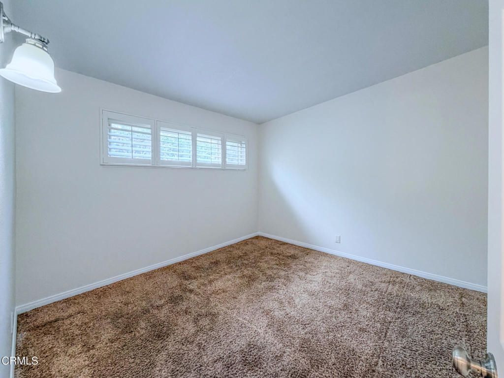 MLS #V1-33011 image #24