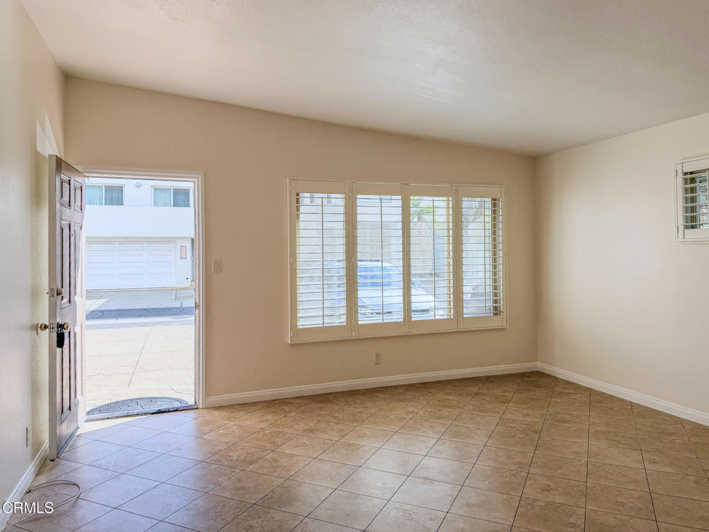 MLS #V1-33011 image #5