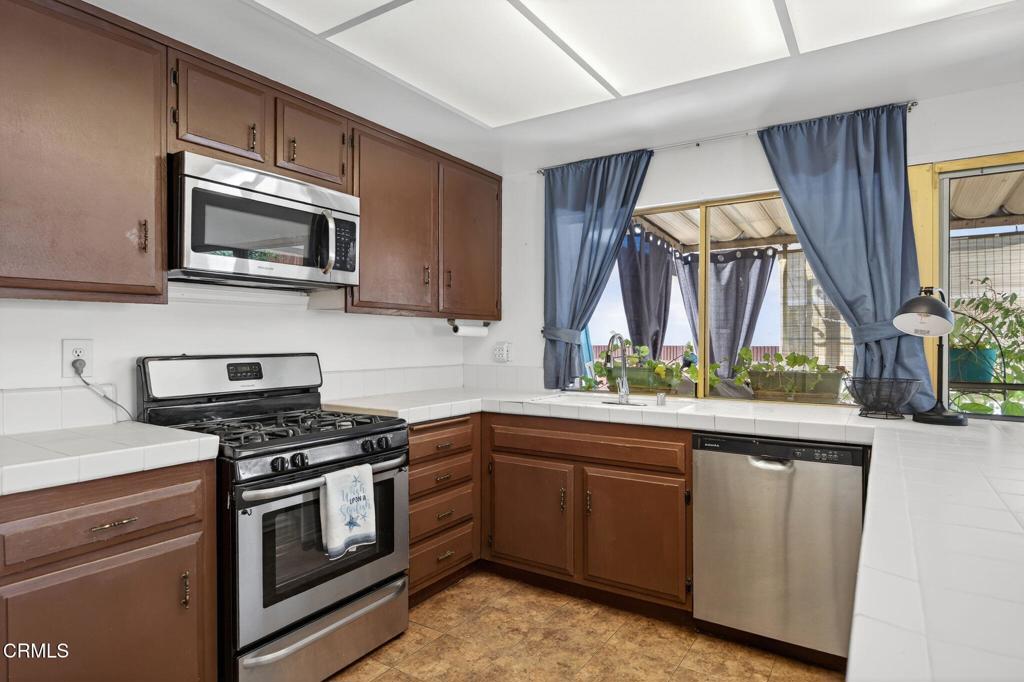 MLS #V1-33021 image #4