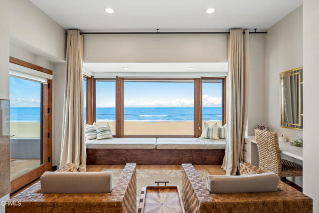 MLS #V1-33032 image #32