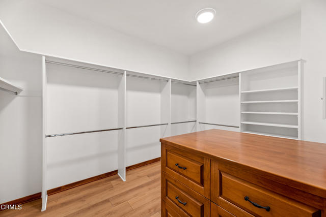 MLS #V1-33032 image #36