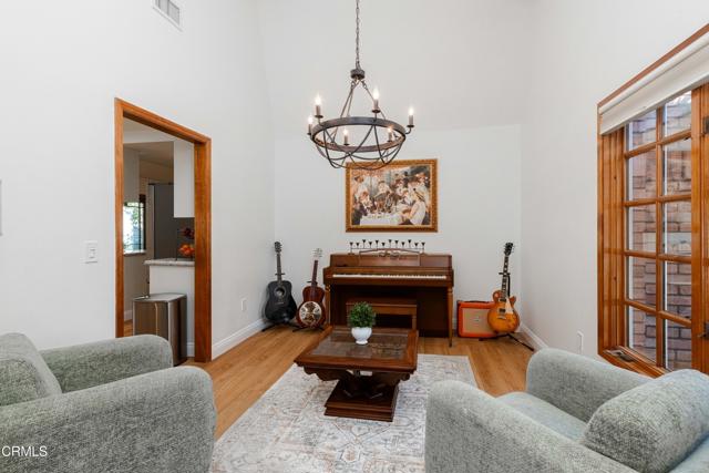 MLS #V1-33041 image #16