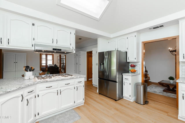 MLS #V1-33041 image #22