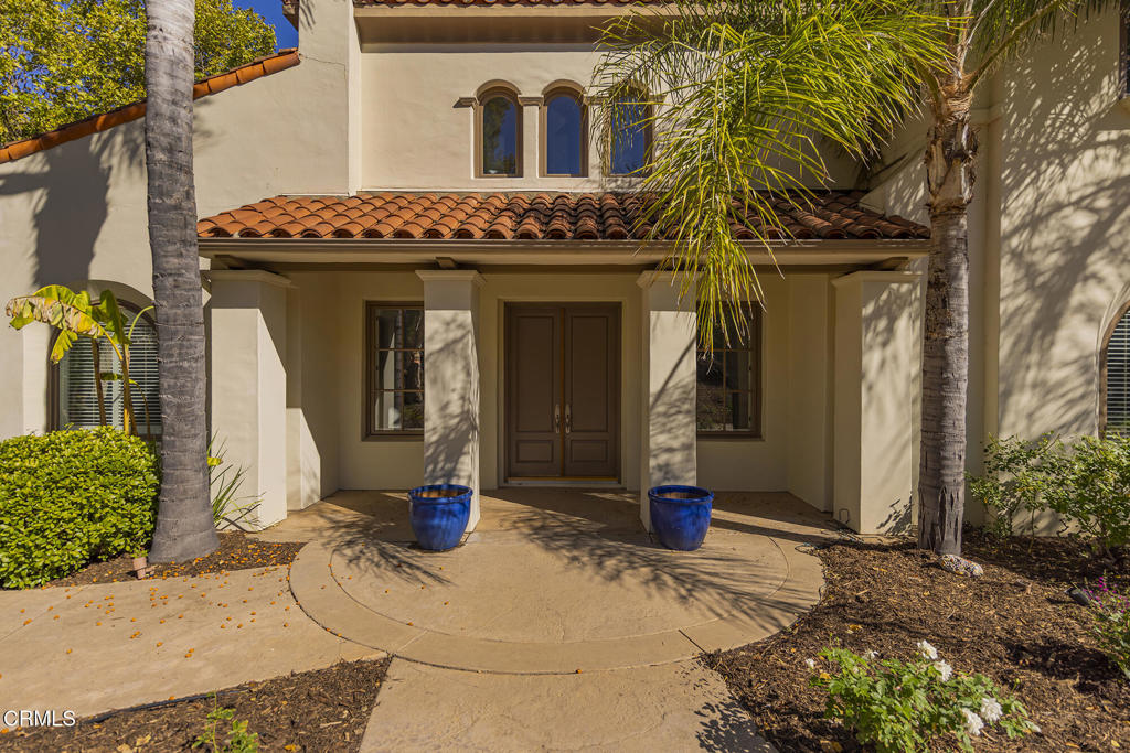 MLS #V1-33043 image #2