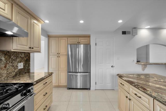 MLS #V1-33047 img 46