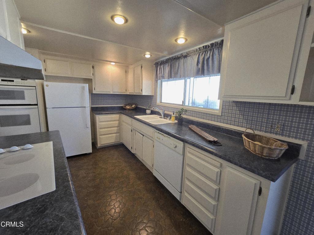 MLS #V1-33067 image #12