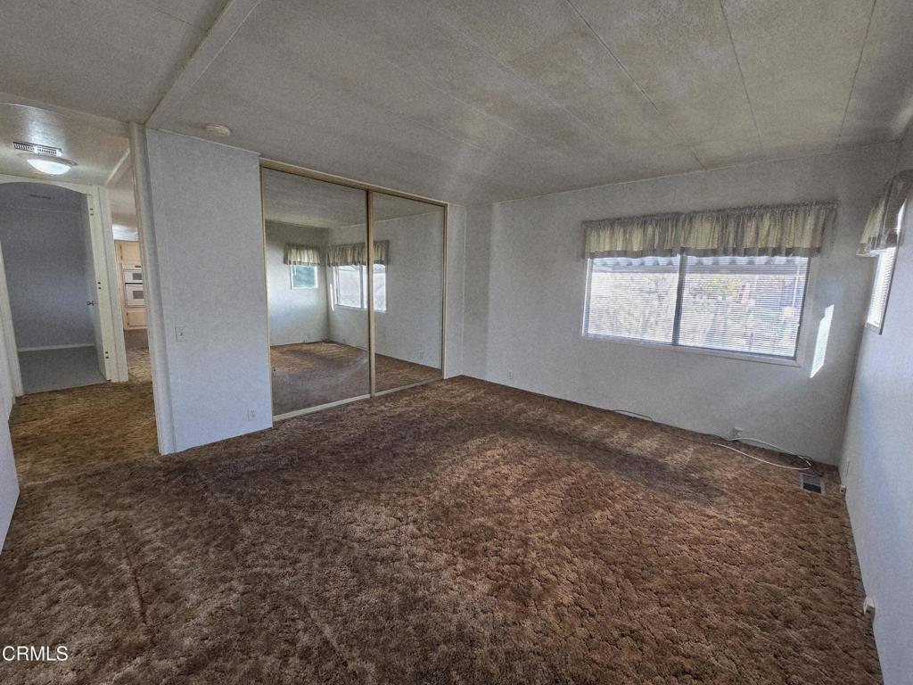 MLS #V1-33067 image #21