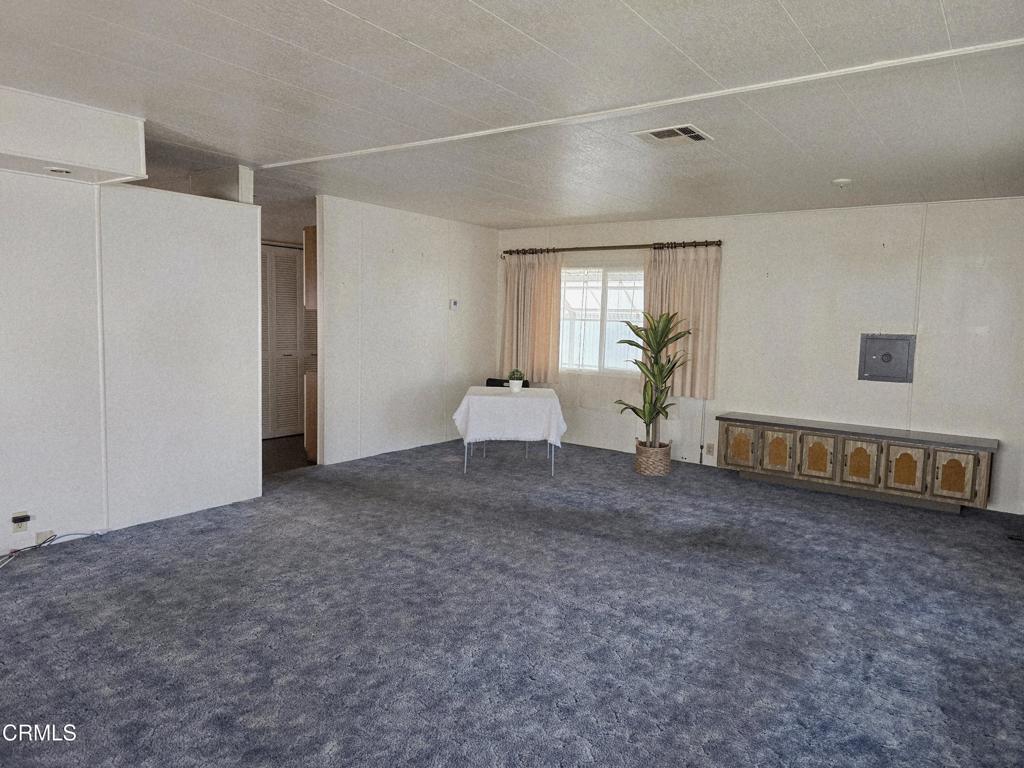 MLS #V1-33067 image #5