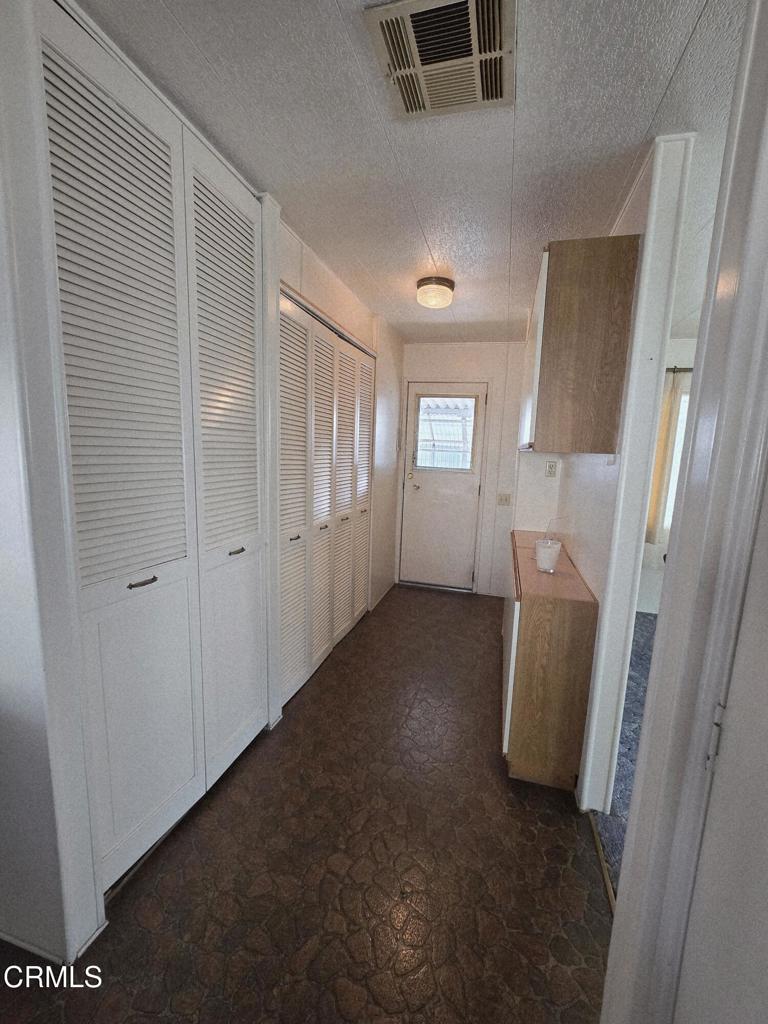 MLS #V1-33067 image #8