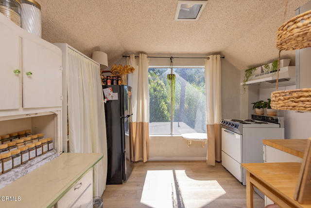 MLS #V1-33069 image #28