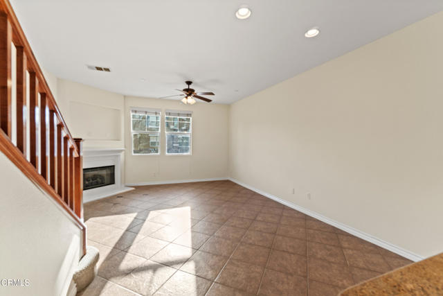 MLS #V1-33074 image #10