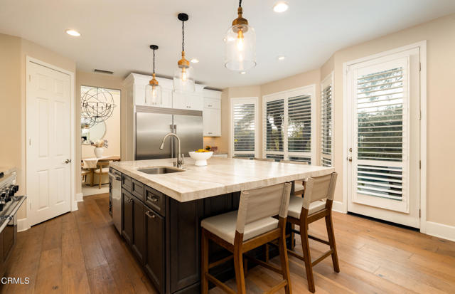 MLS #V1-33075 image #5