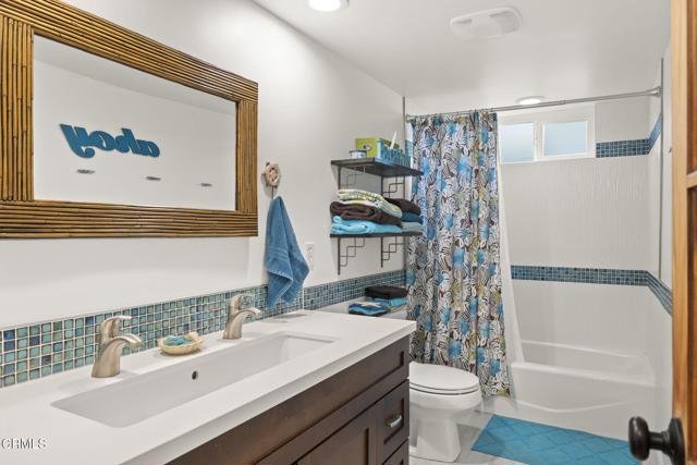 MLS #V1-33082 image #32