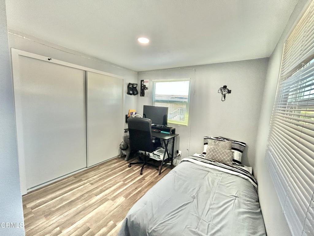 MLS #V1-33084 image #12