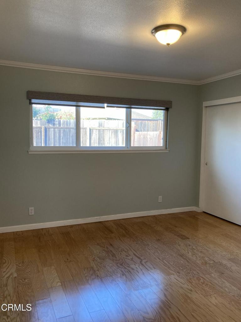 MLS #V1-33091 image #10