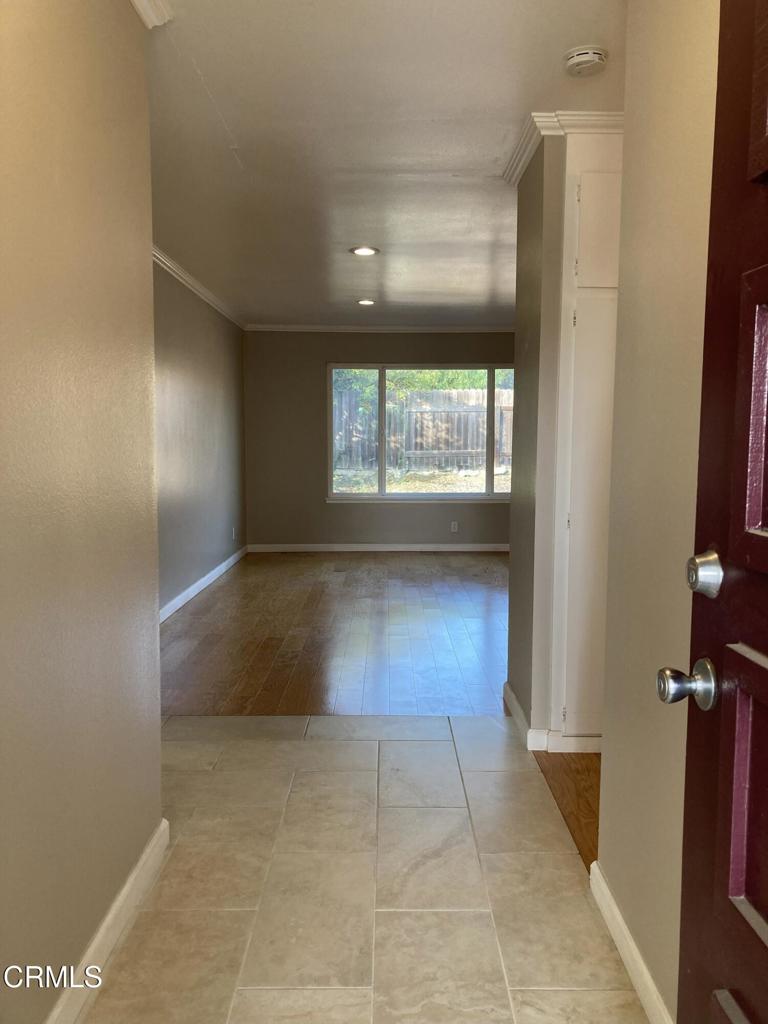 MLS #V1-33091 image #2