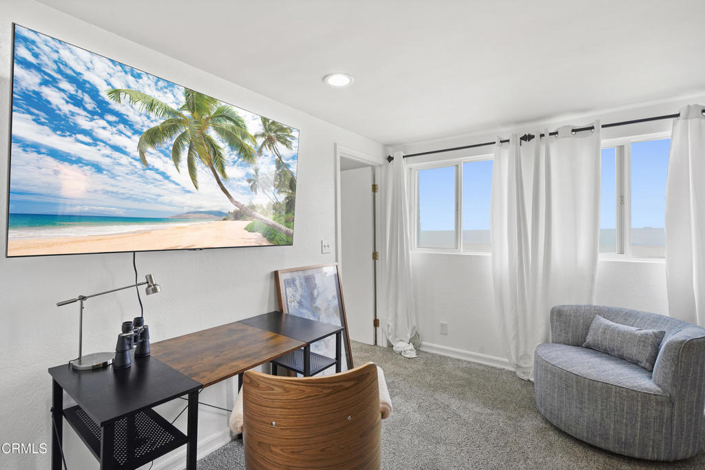 MLS #V1-33094 image #10