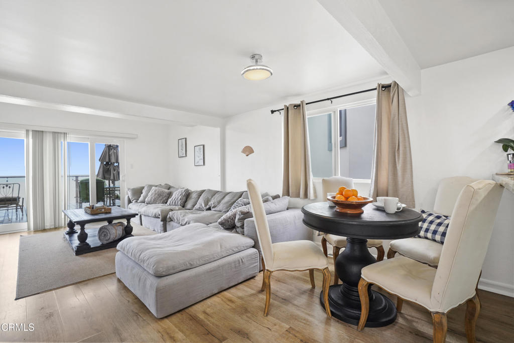 MLS #V1-33094 image #2