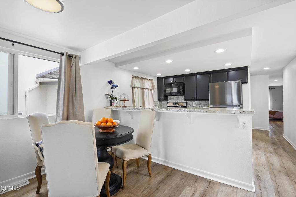 MLS #V1-33094 image #24