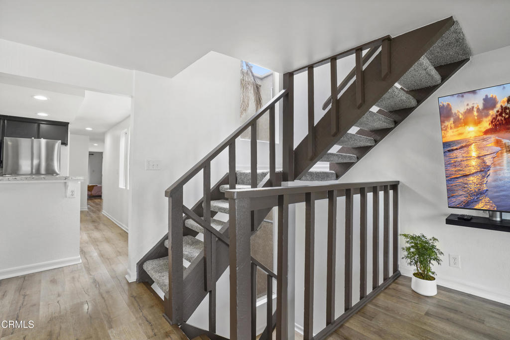 MLS #V1-33094 image #27