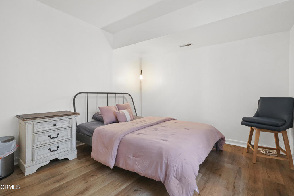 MLS #V1-33094 image #28