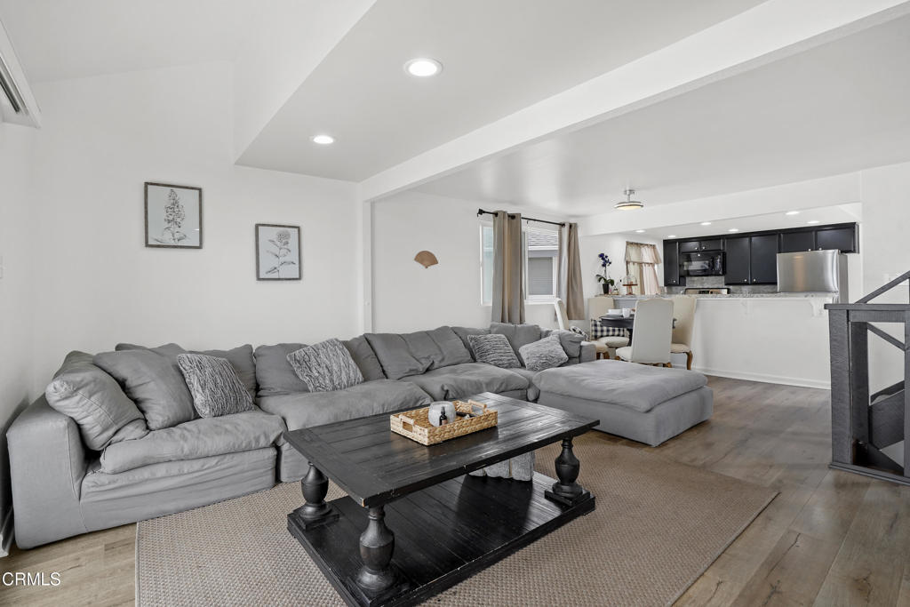 MLS #V1-33094 image #4