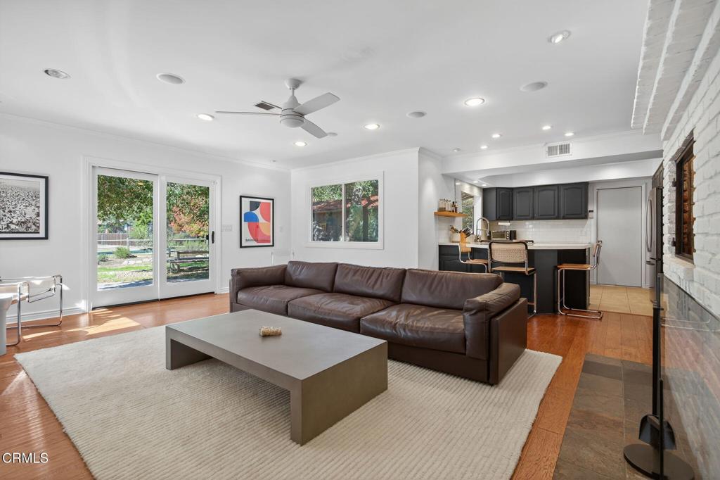 MLS #V1-33095 image #14