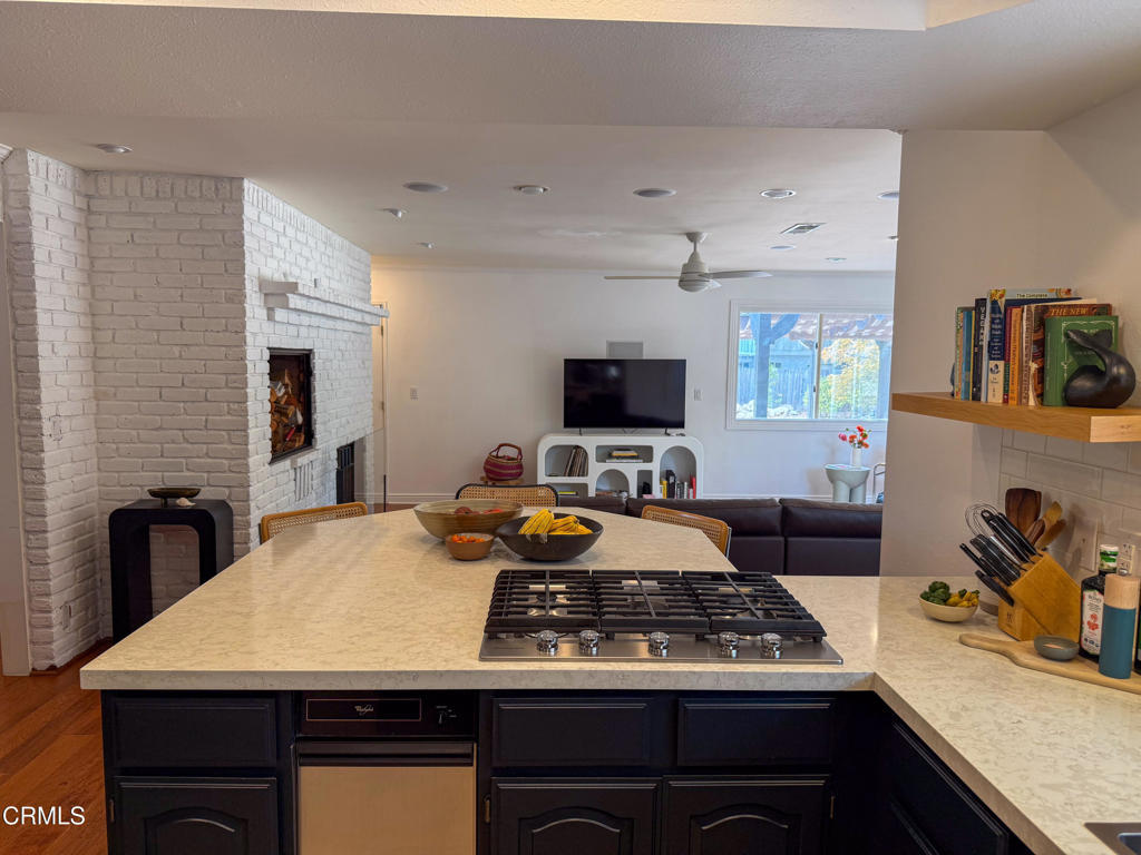 MLS #V1-33095 image #18