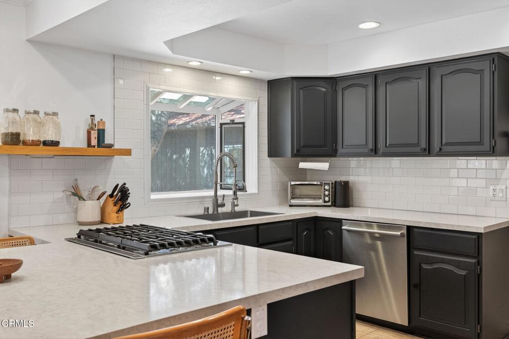 MLS #V1-33095 image #20