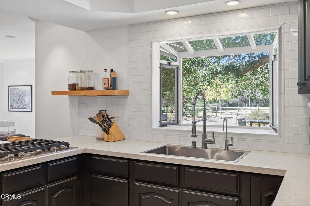 MLS #V1-33095 image #22