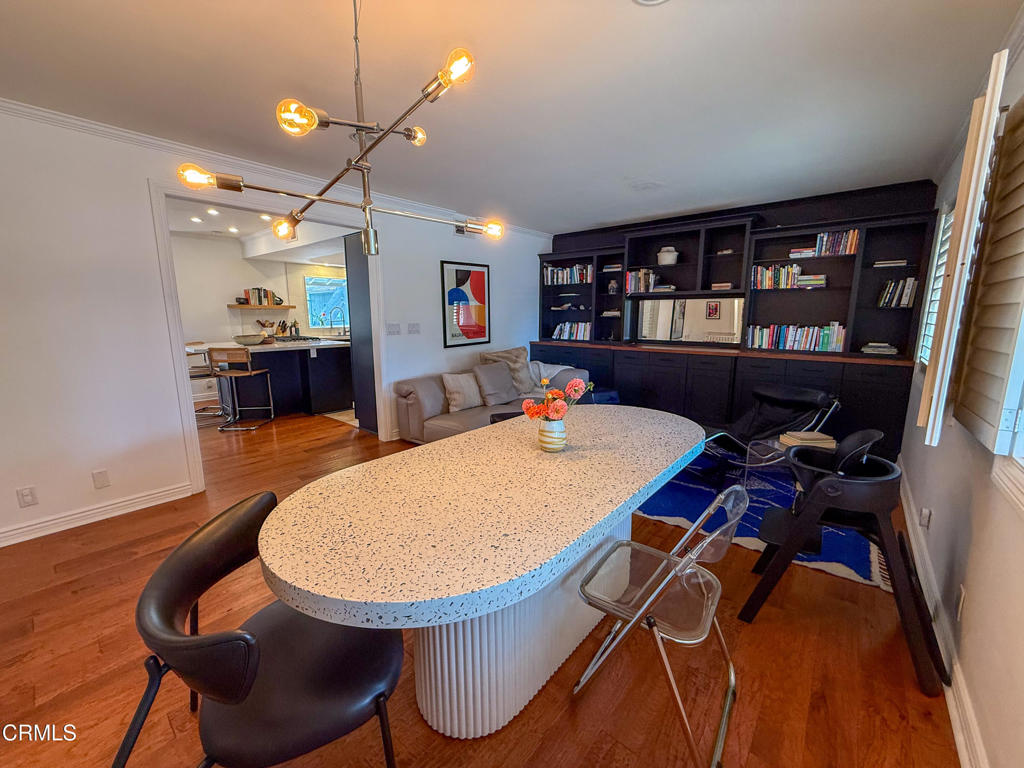 MLS #V1-33095 image #27