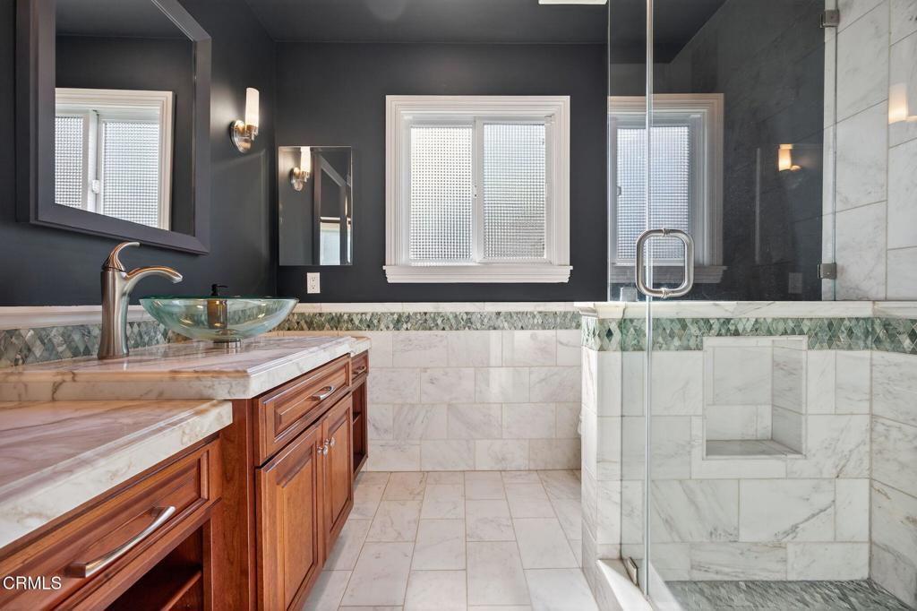 MLS #V1-33095 image #33