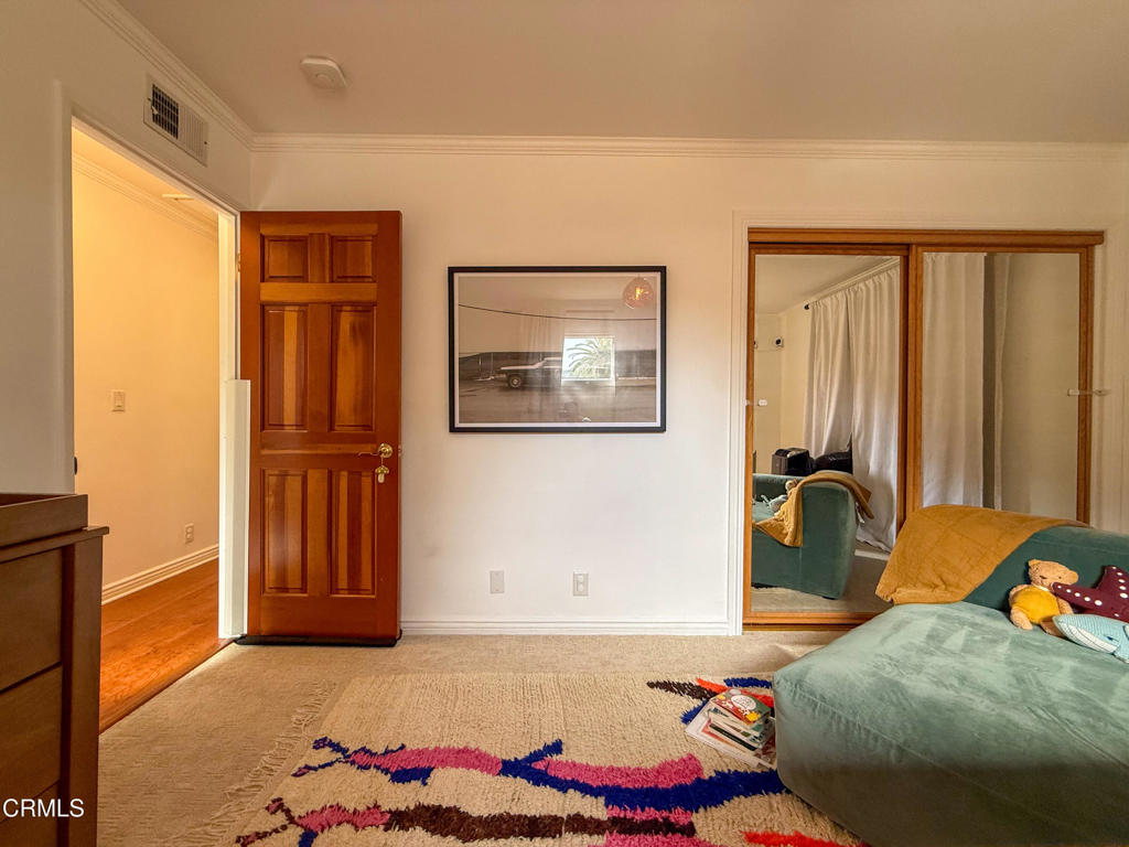 MLS #V1-33095 image #41