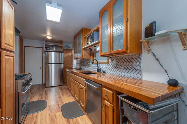 MLS #V1-33116 image #2