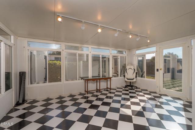 MLS #V1-33116 image #5