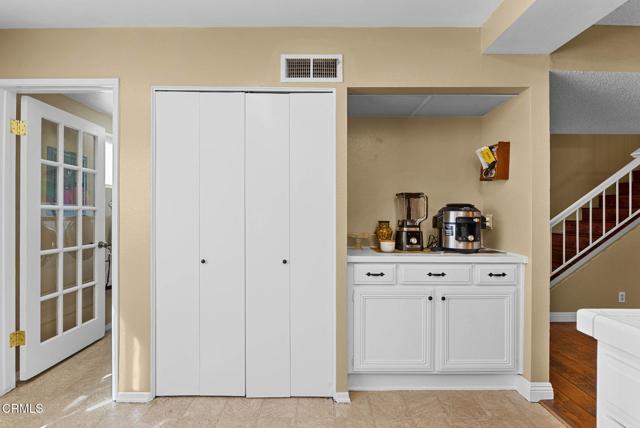 MLS #V1-33117 image #11