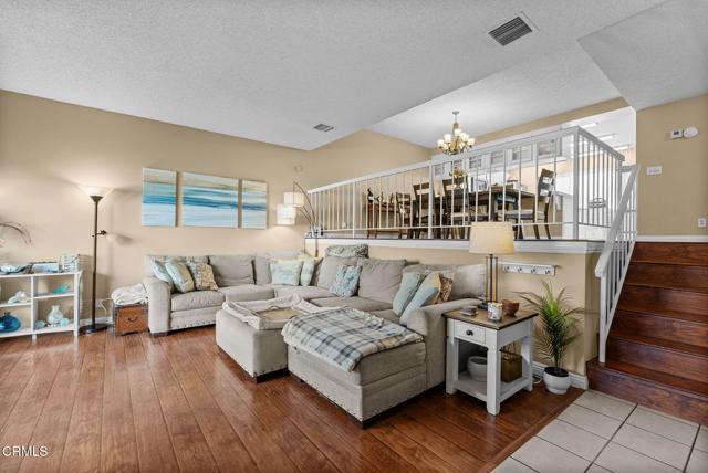 MLS #V1-33117 image #4