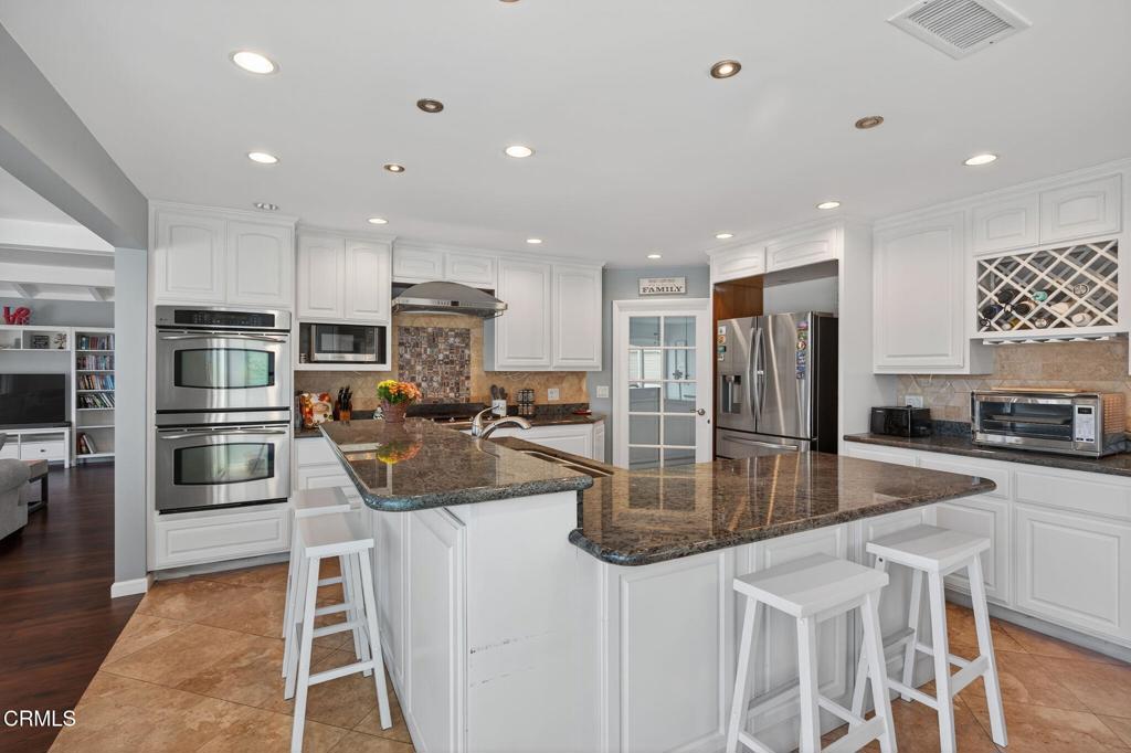 MLS #V1-33119 image #14