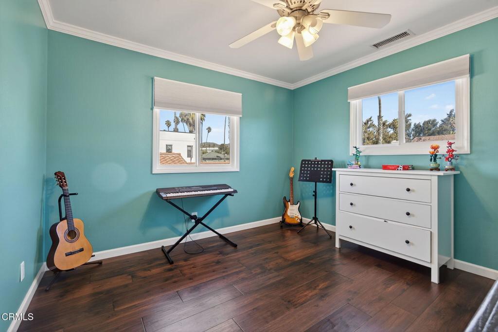 MLS #V1-33119 image #28