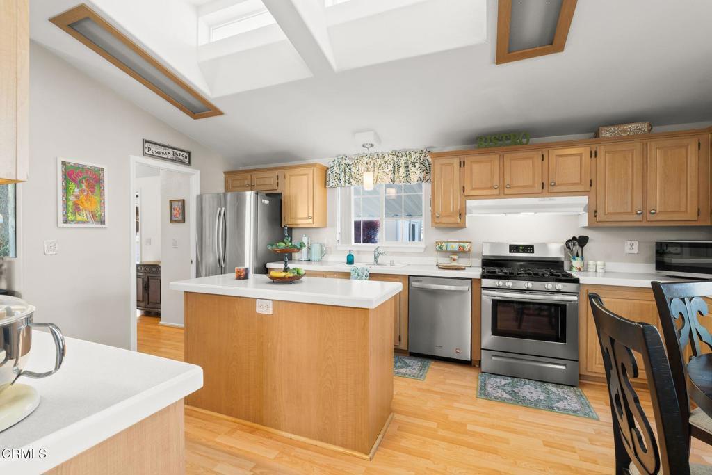 MLS #V1-33124 image #12