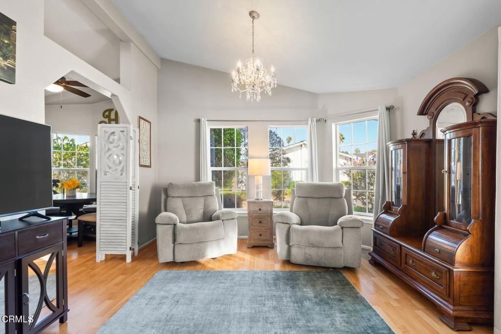 MLS #V1-33124 image #15