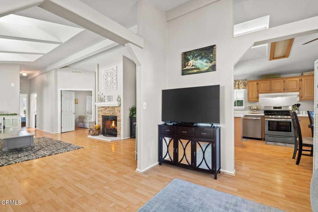 MLS #V1-33124 image #16