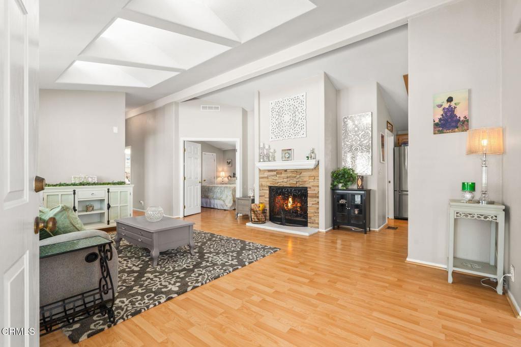 MLS #V1-33124 image #2