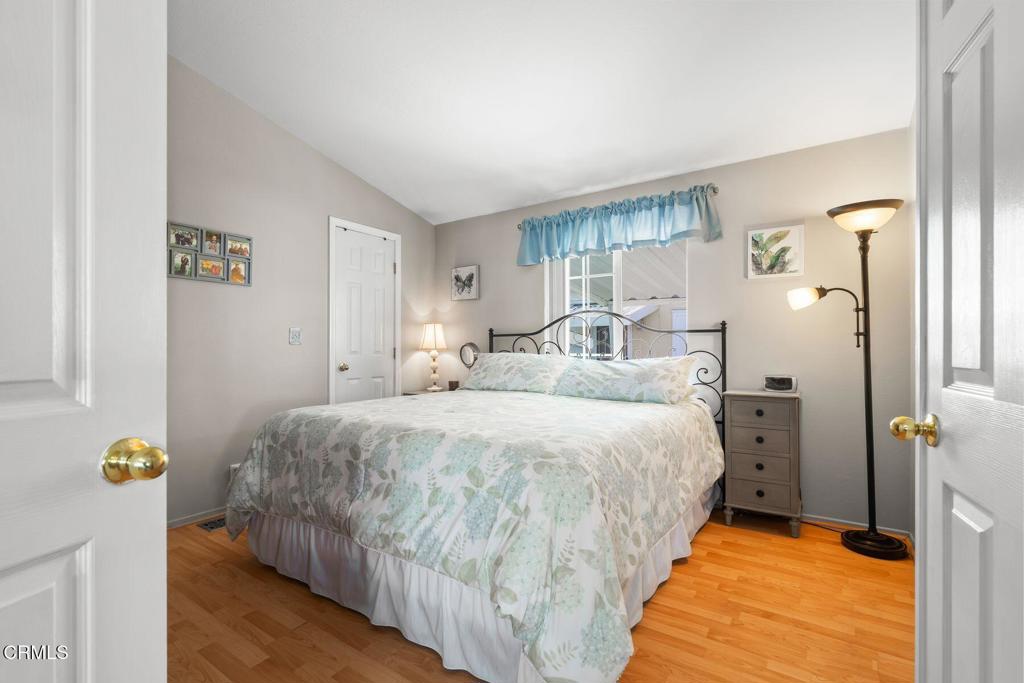 MLS #V1-33124 image #24