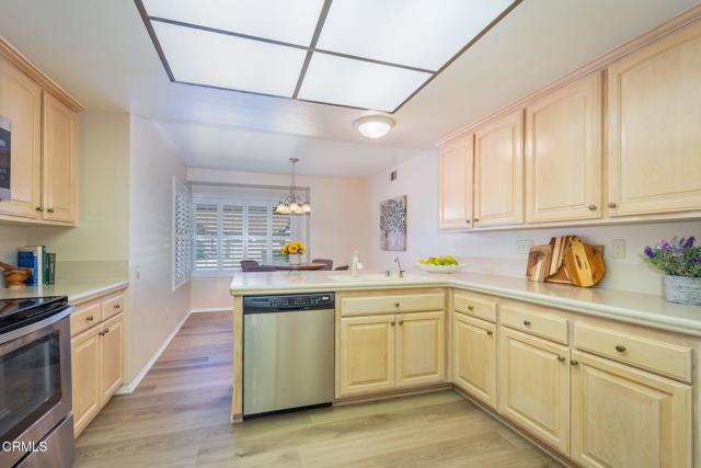 MLS #V1-33125 image #13