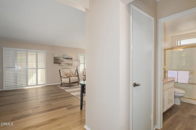 MLS #V1-33125 image #8