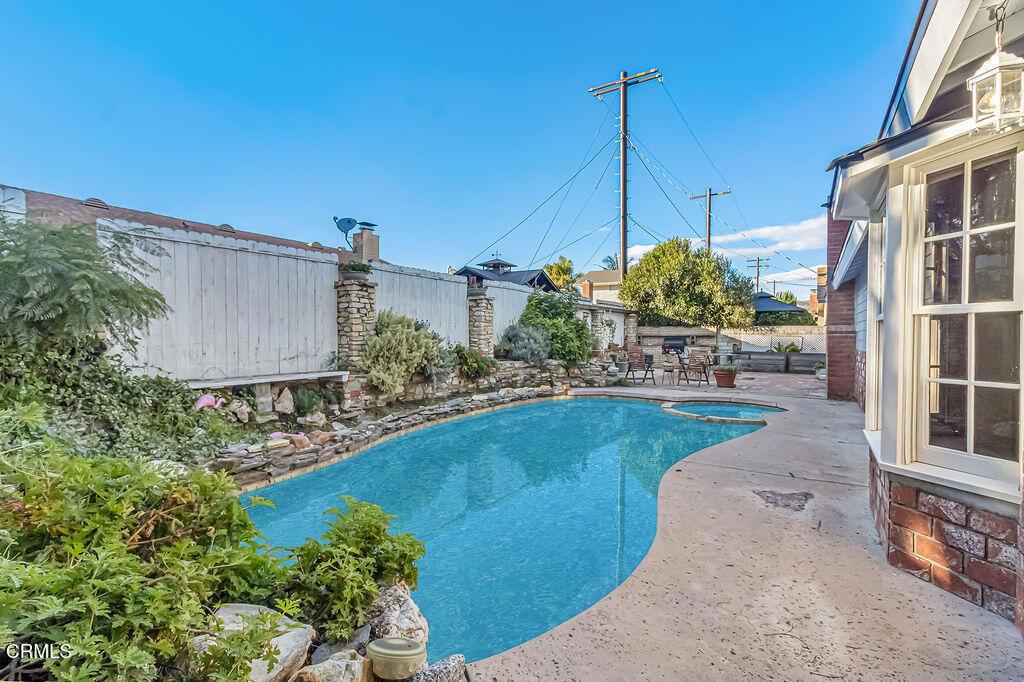 MLS #V1-33128 image #21