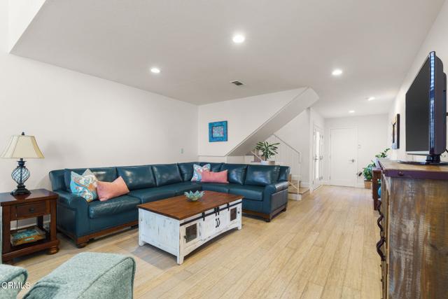 MLS #V1-33134 image #6