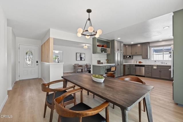 MLS #V1-33136 image #6