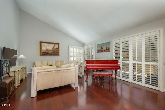 MLS #V1-33138 image #10